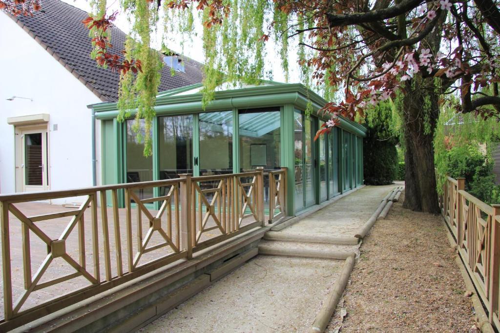 Logis Lhotel Restaurant Antony Verrieres Le Buisson Massy  Exterior foto